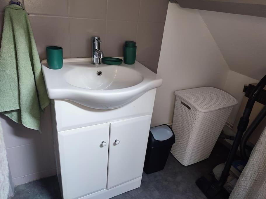 Le Petit Chateau Пиерфон Екстериор снимка